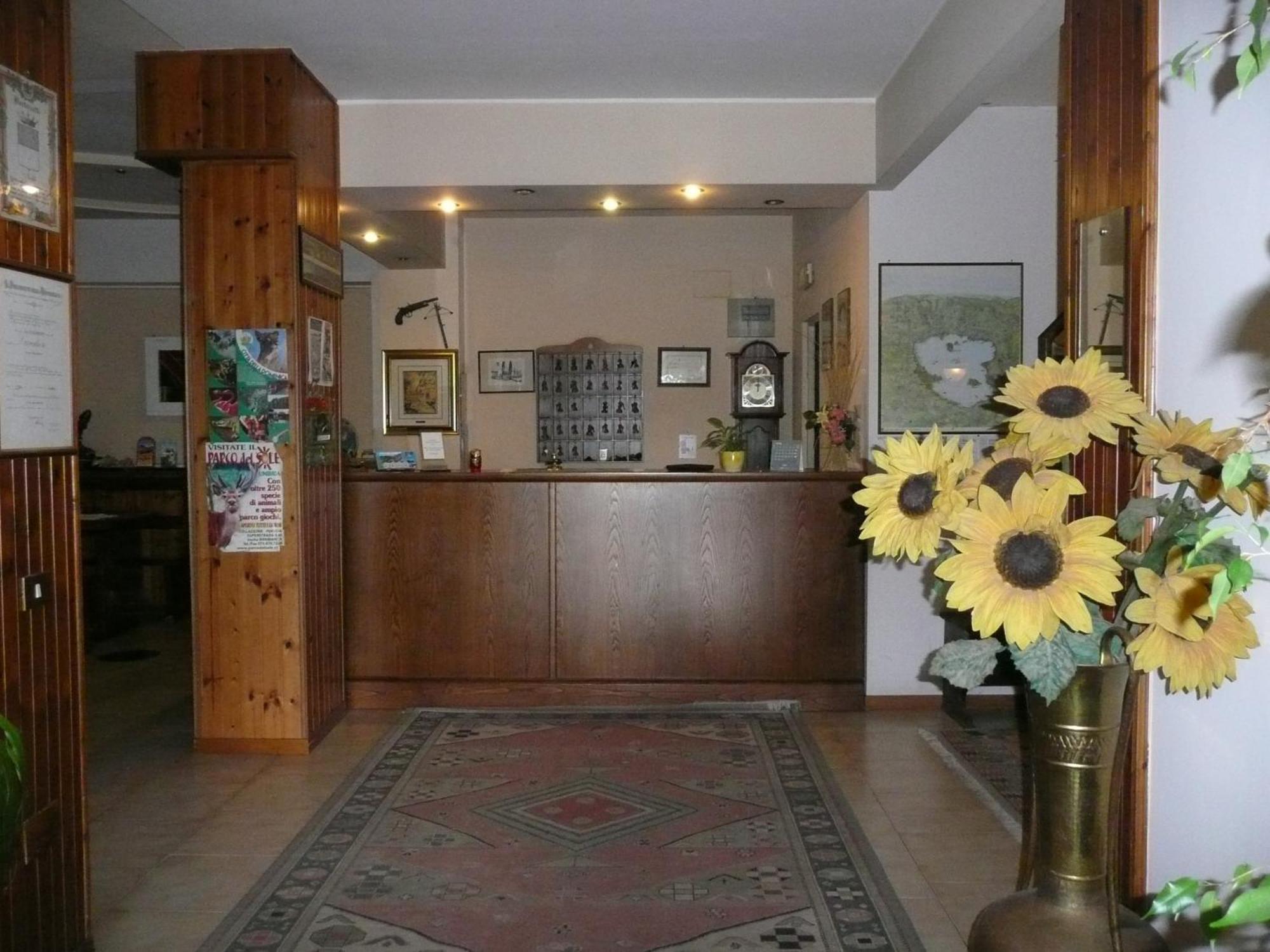 Hotel Darsena Passignano sul Trasimeno Kültér fotó